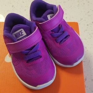Toddler Nike shoes